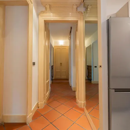 Apartamento Historic Close To The Station Milão