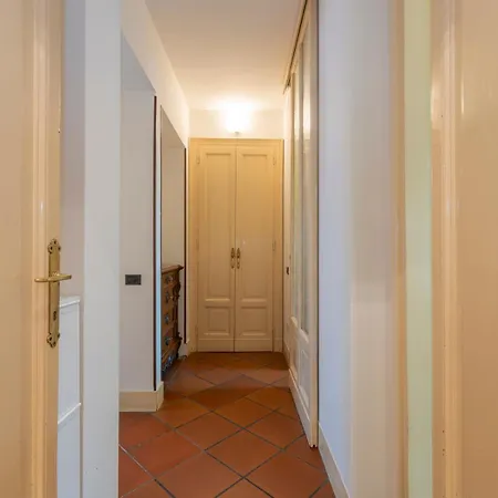 Apartamento Historic Close To The Station