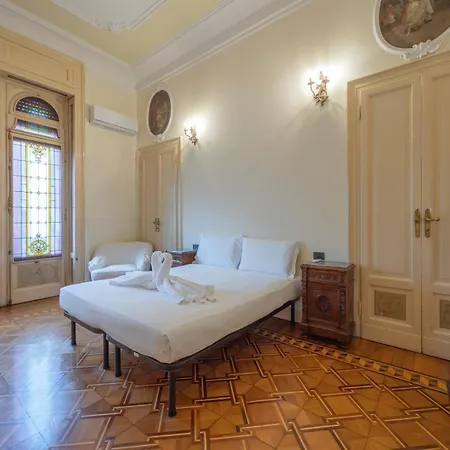 Apartamento Historic Close To The Station Milão