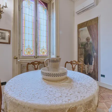 Apartamento Historic Close To The Station Milão